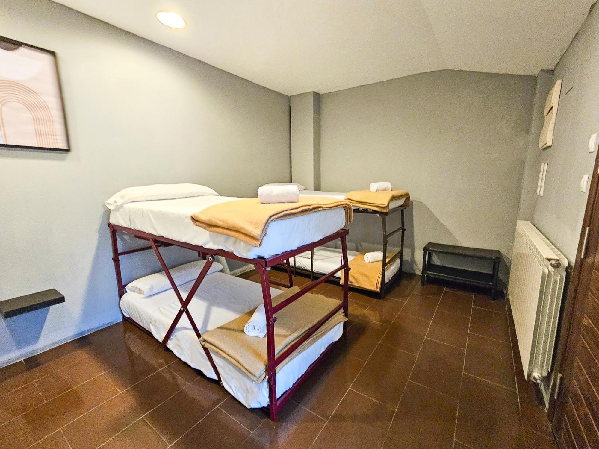 Hostel Backpacker Solopuent Castiello de Jaca Exteriér fotografie